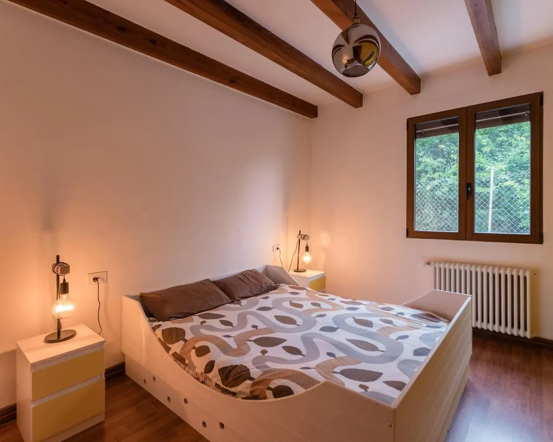 Chalet Maison Mialon: Country House Amidst Of Nature La Esperanza