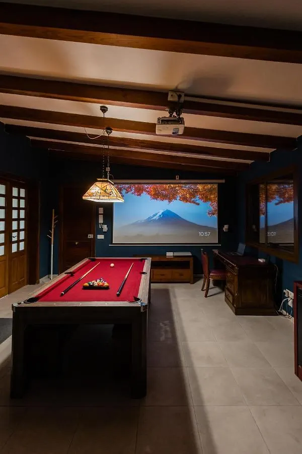 Maison Mialon: Country House Amidst Of Nature La Esperanza  Spain